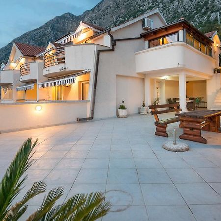 Apartments Ivardic Kotor Ngoại thất bức ảnh