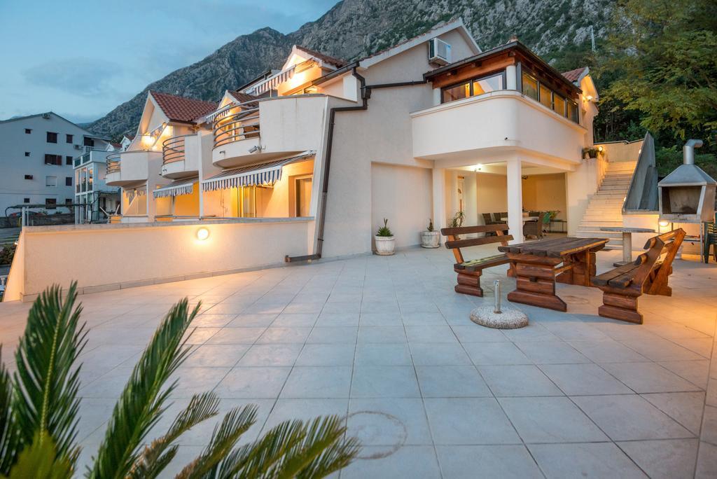 Apartments Ivardic Kotor Ngoại thất bức ảnh