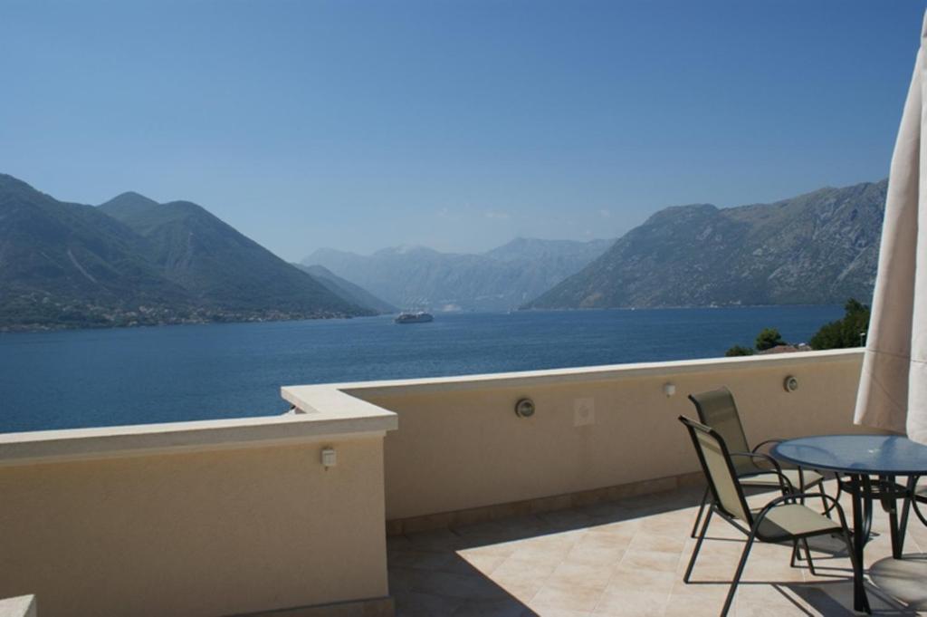Apartments Ivardic Kotor Ngoại thất bức ảnh