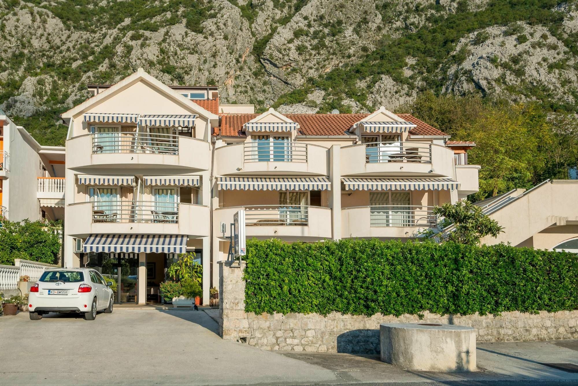 Apartments Ivardic Kotor Ngoại thất bức ảnh