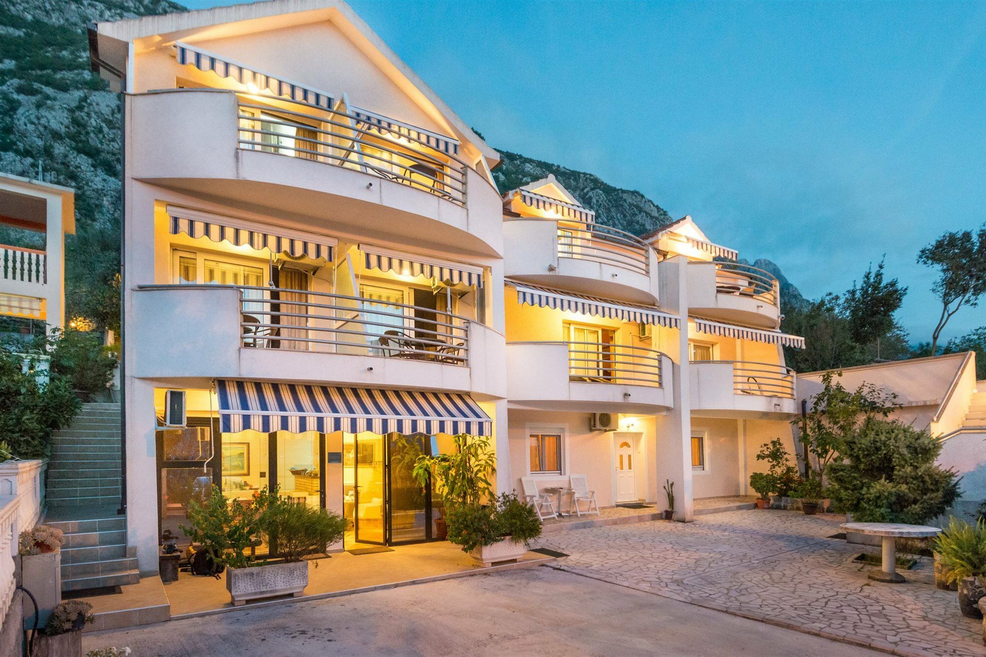 Apartments Ivardic Kotor Ngoại thất bức ảnh